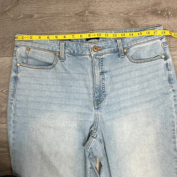 NWOT Talbots Curvy Slim Ankle Jean Seastone Wash Denim 14 - Picture 9 of 15